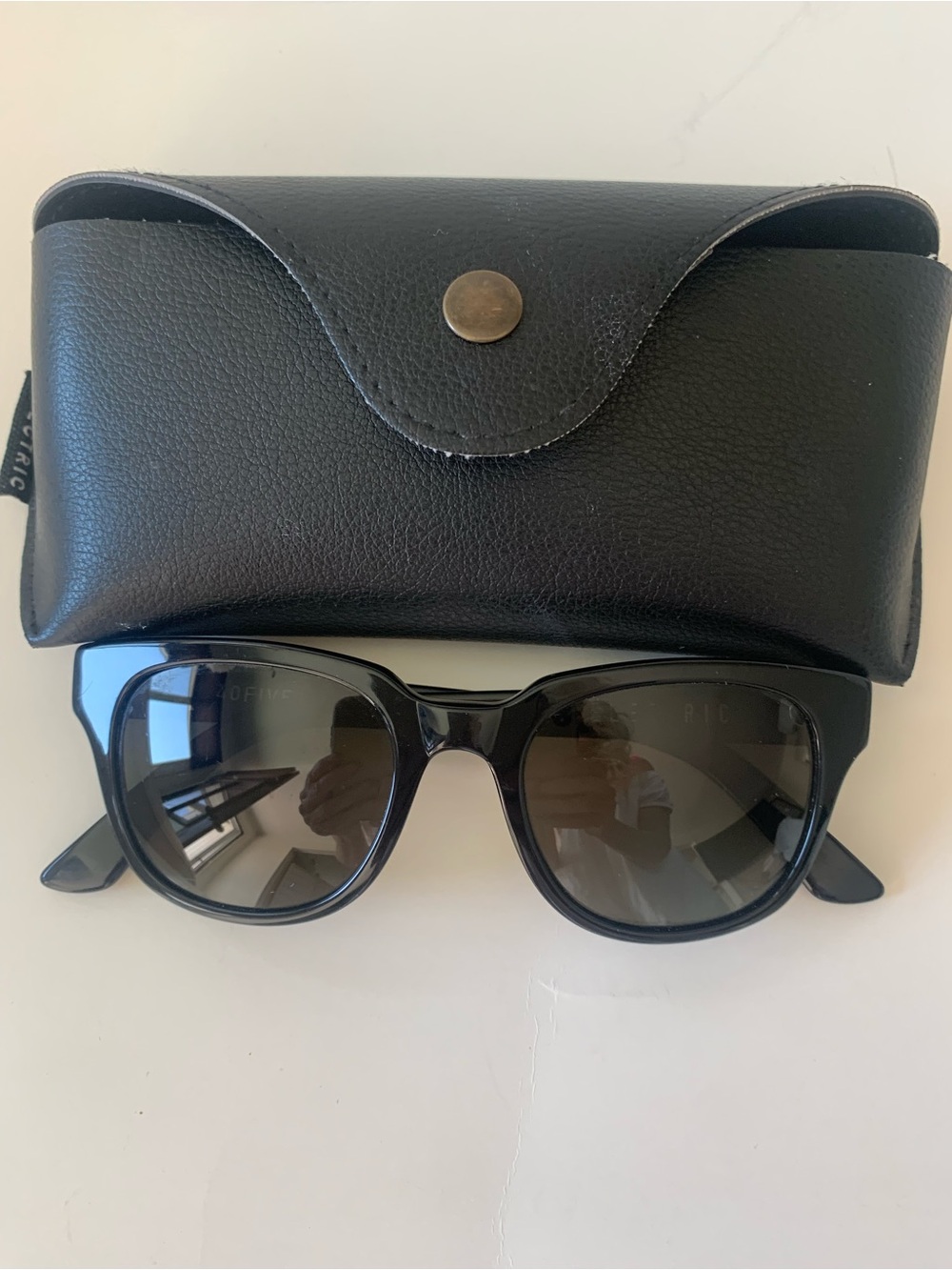 Electric Sunglasses with Black Case